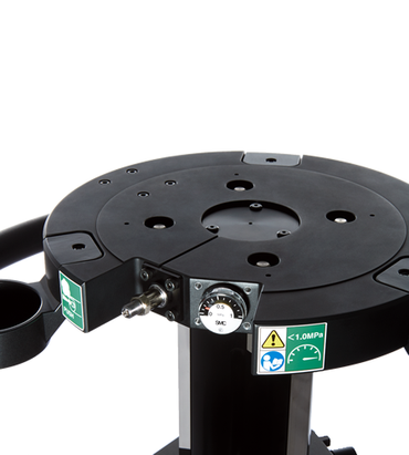 Sistema de pedestal Libec QD-30PD con cabezal QH3, columna de pedestal P1000 y plataforma rodante DL-15B