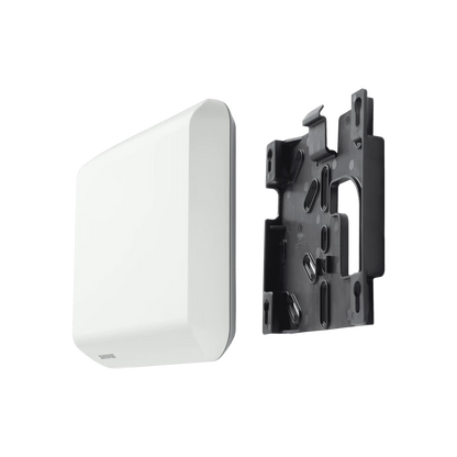 UA864US Antena de banda ancha para montaje en pared